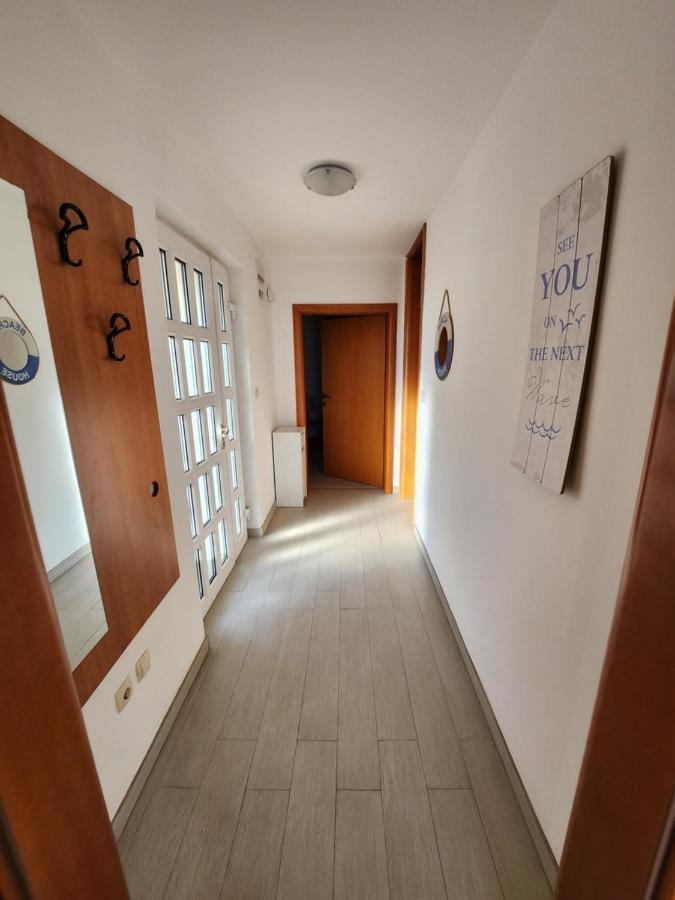 Lucija Apartment Karlobag Bagian luar foto