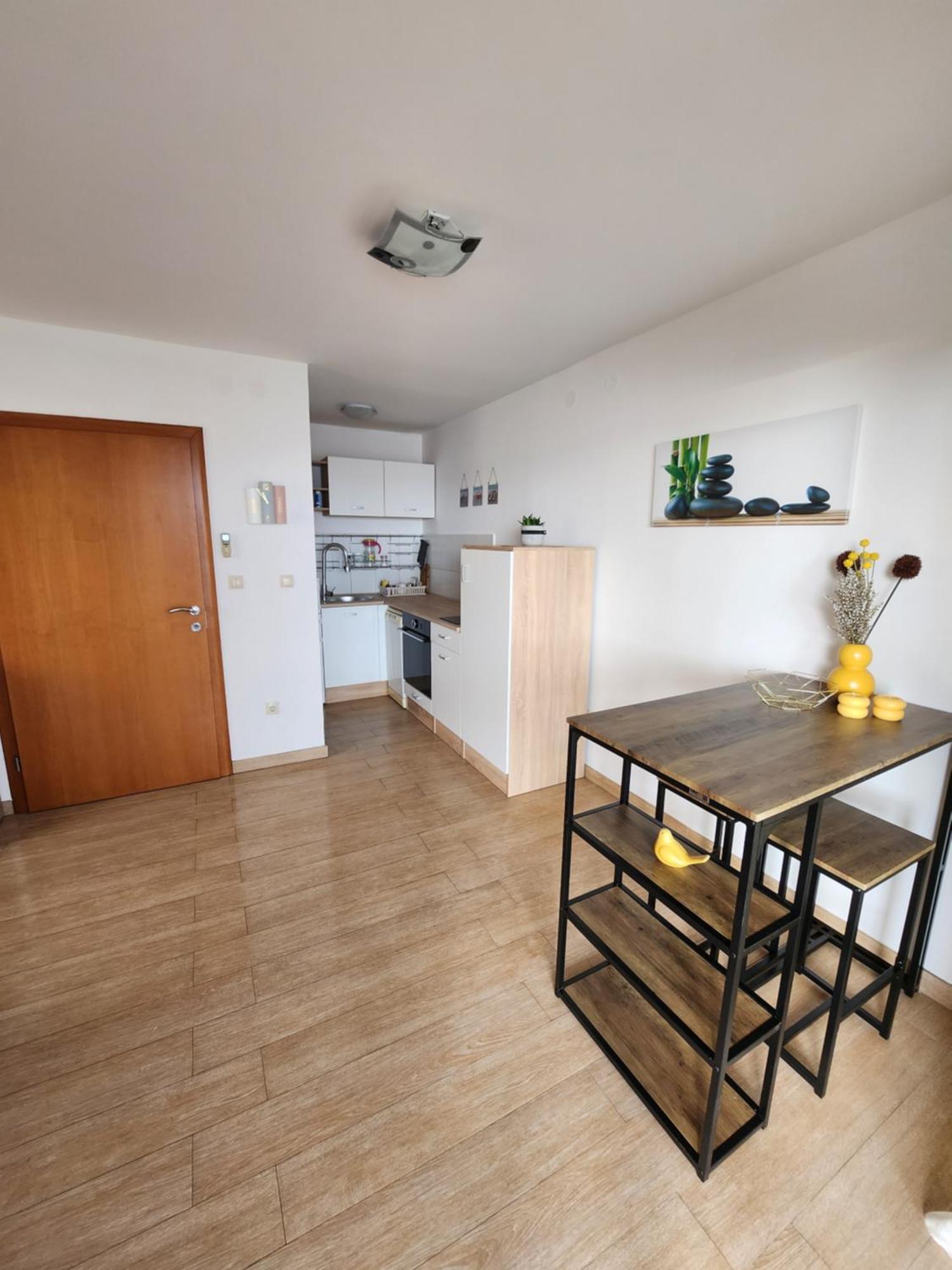 Lucija Apartment Karlobag Bagian luar foto